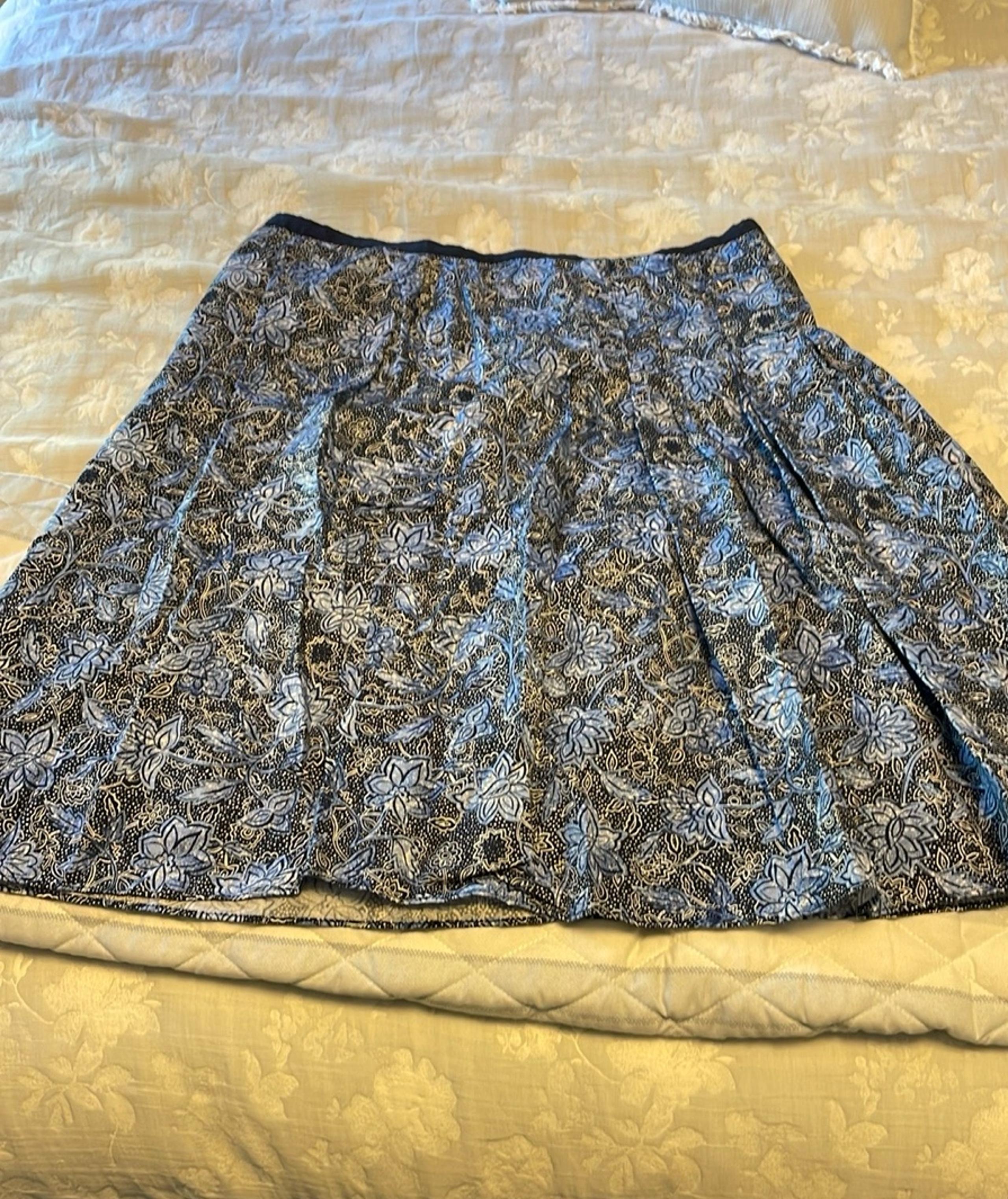 Liz Claiborne Floral Skirt