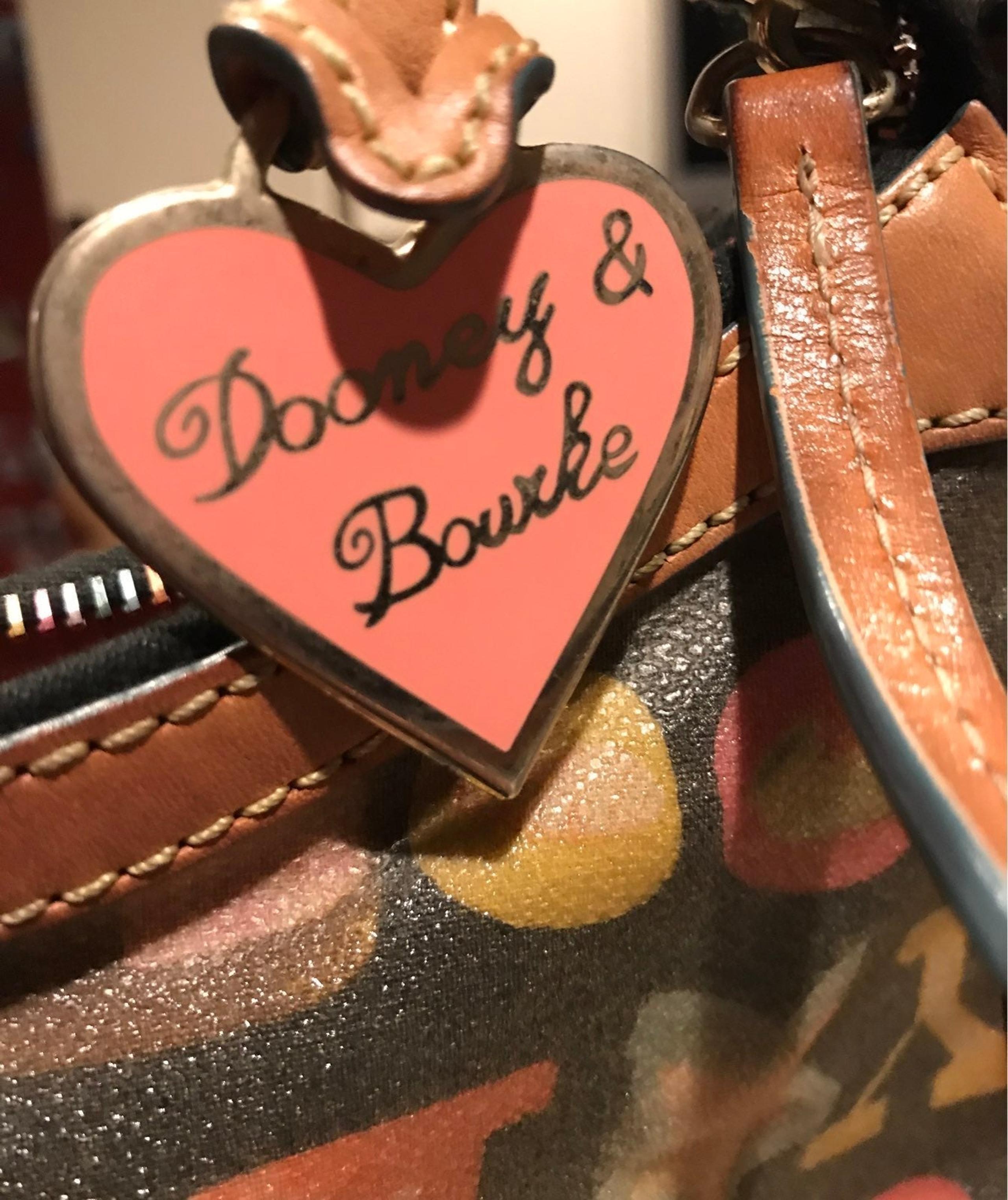 Vintage Dooney and Bourke signature handbag