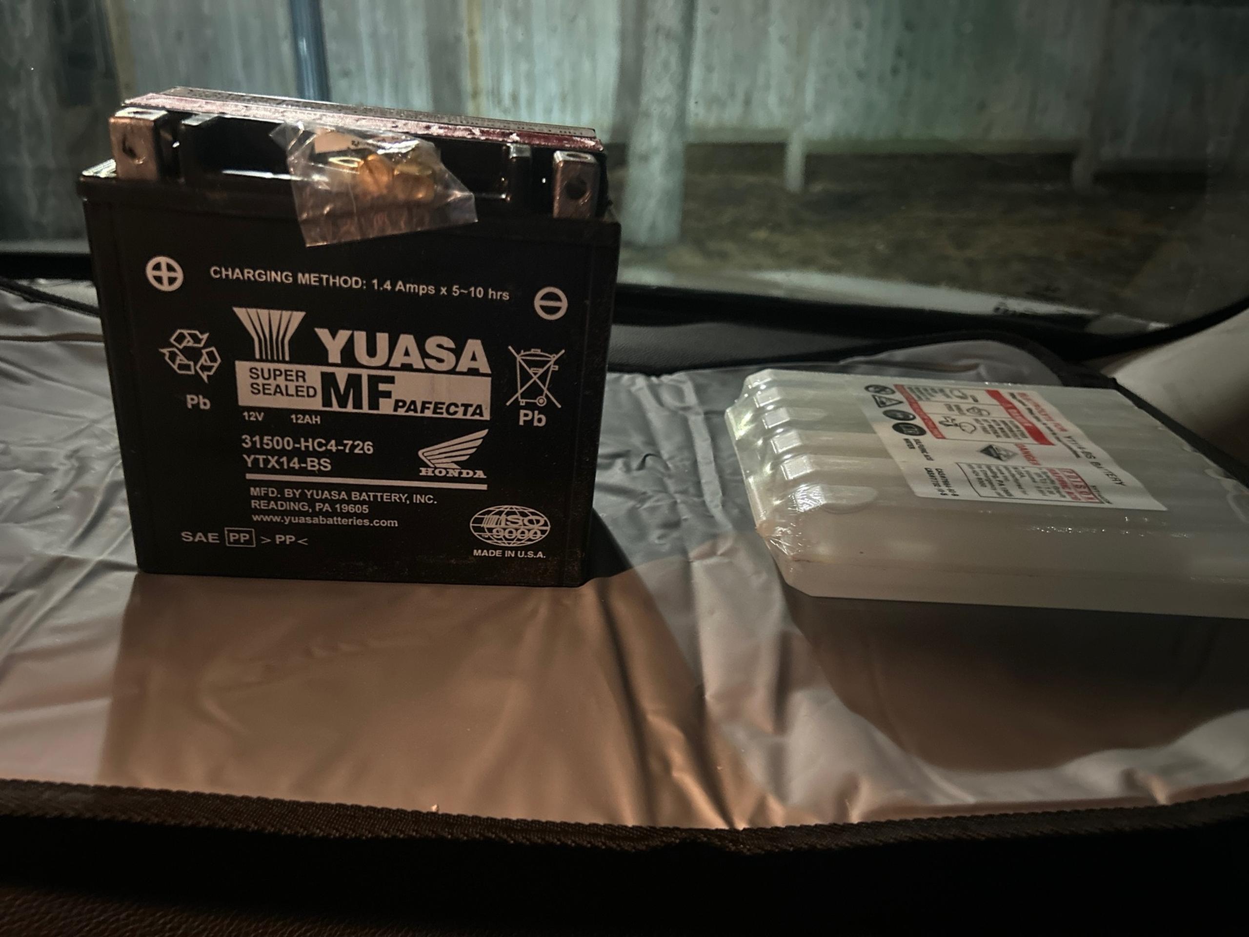 Honda 31500-hc4-726ah motorcycle battery