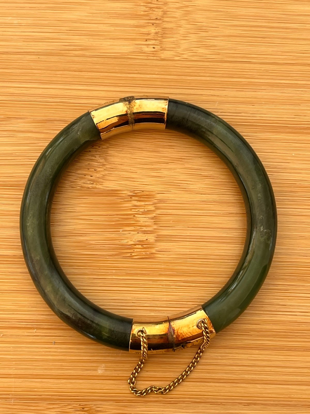 Vintage Chinese jade bangle bracelet