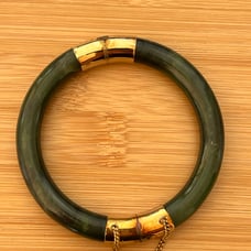 Vintage Chinese jade bangle bracelet