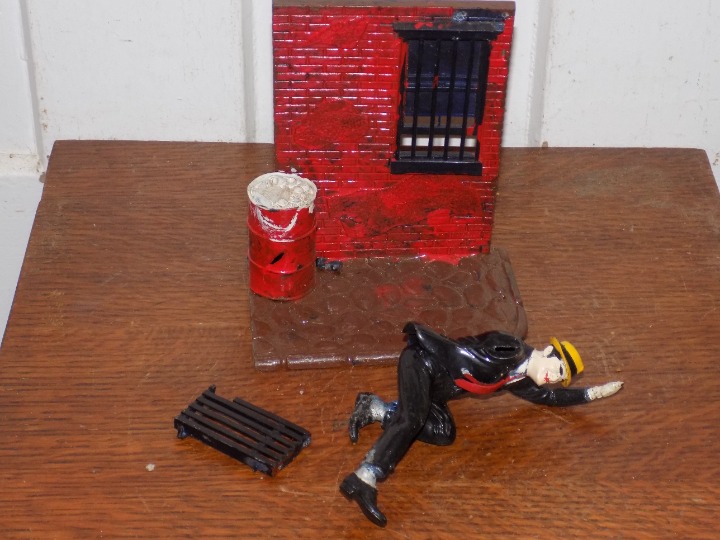 Vintage 1968 Dick Tracy Aurora Model Kit Built