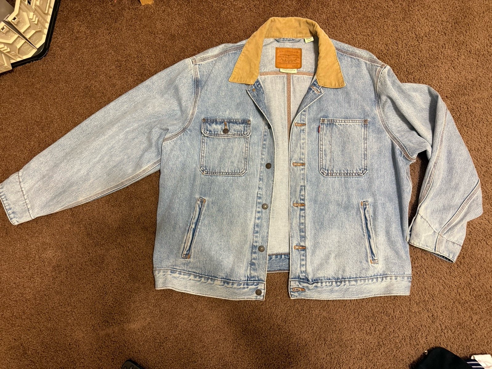 Men’s X-Large Levi’s Premium Vintage Button Up Jean Jacket
