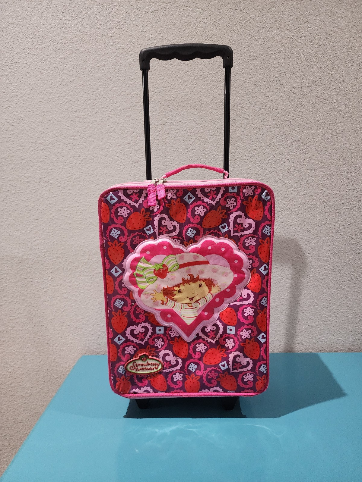 Rare 2003 Strawberry Shortcake Rolling Suitcase