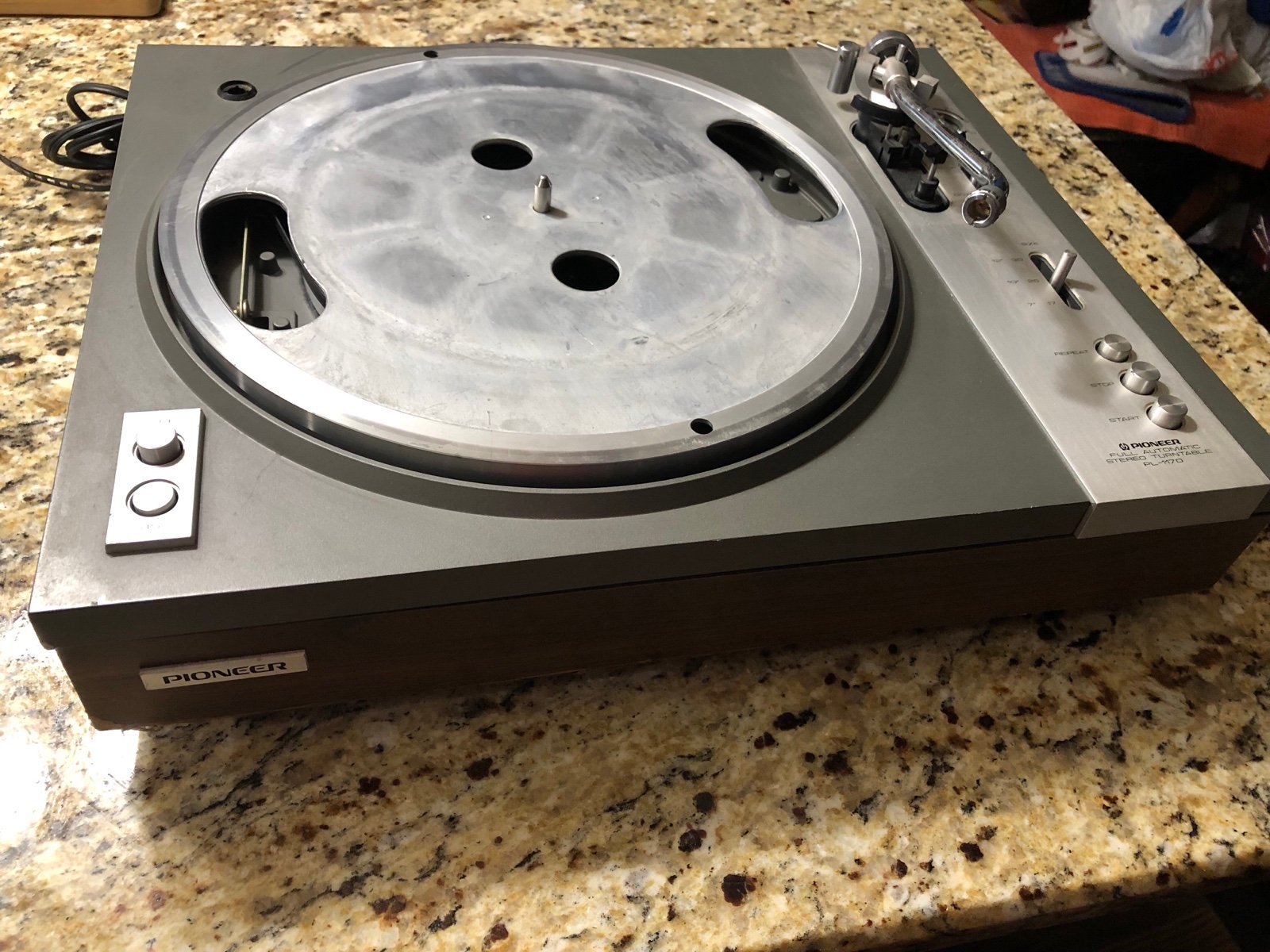 Pioneer Full Automatic Stereo Turntable PL-117D (For Parts Or Repair)