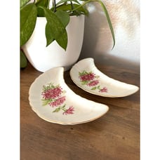 Vintage Japanese bone dish Good condition.
