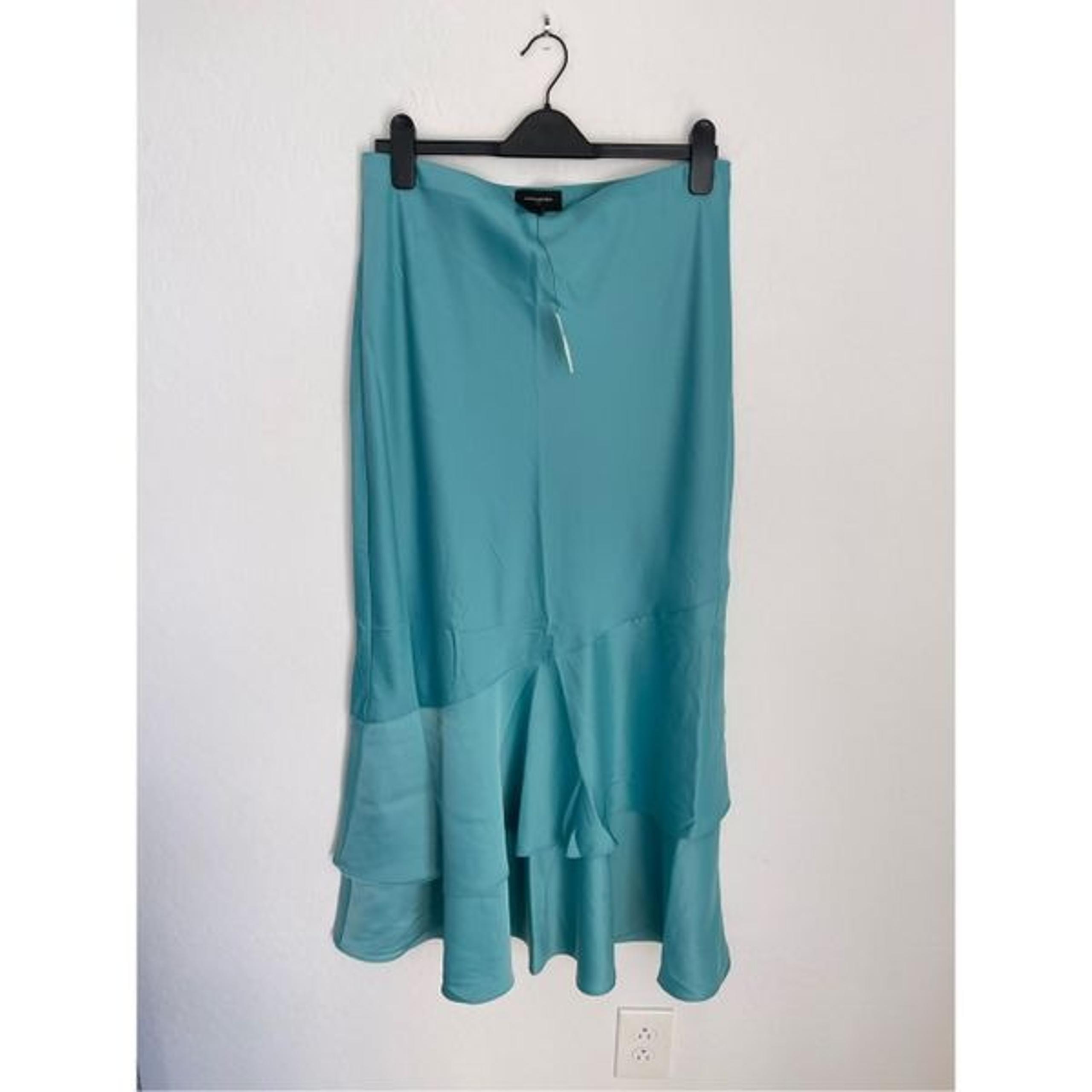 BANANA REPUBLIC Satin Maxi Tiered Skirt Size Large NWT