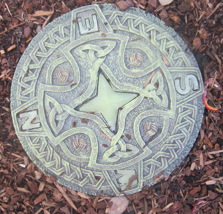 10” (25.5 cm) Glow-in-The-Dark Celtic Compass Decorative Stone