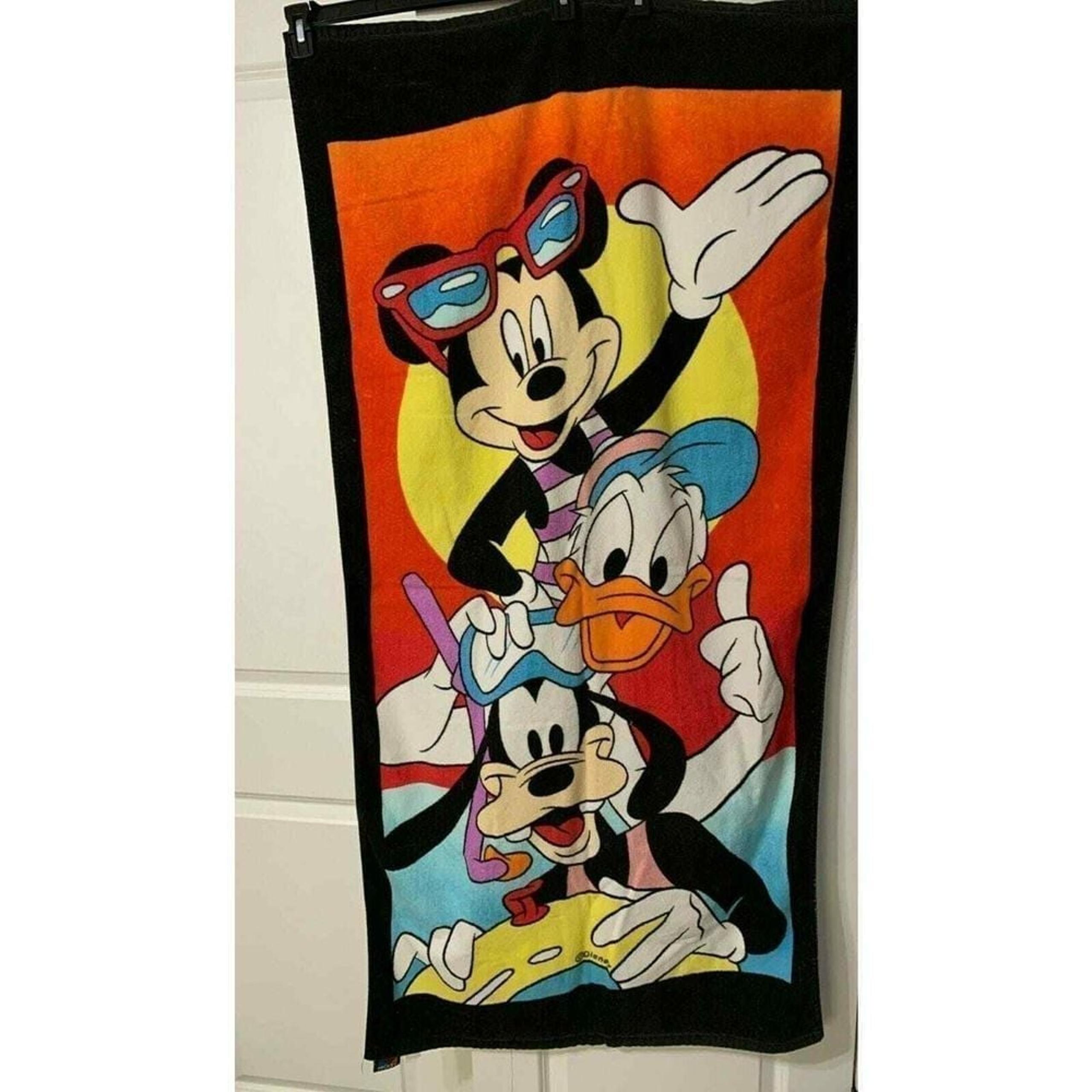 Vintage Mickey Unlimited Mouse Beach Bath Pool Towel Goofy Donald Duck 58" x 29"
