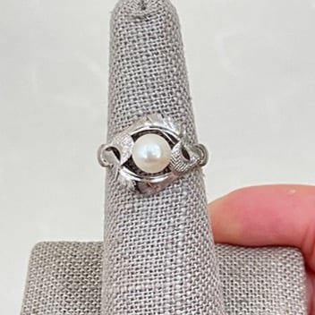 Vintage Sterling Silver Cultured Pearl Ring SR-2766