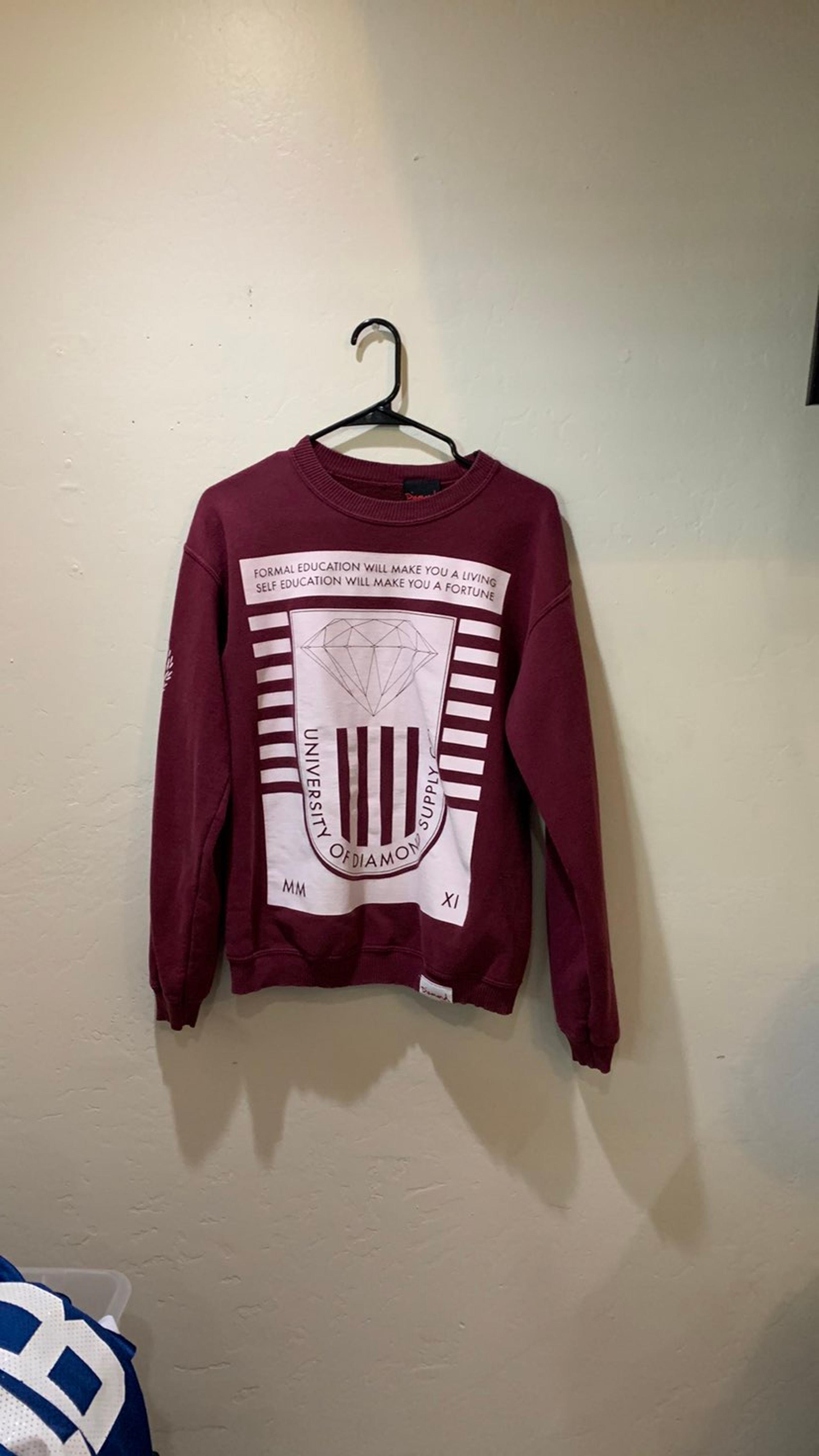 Diamond Crewneck