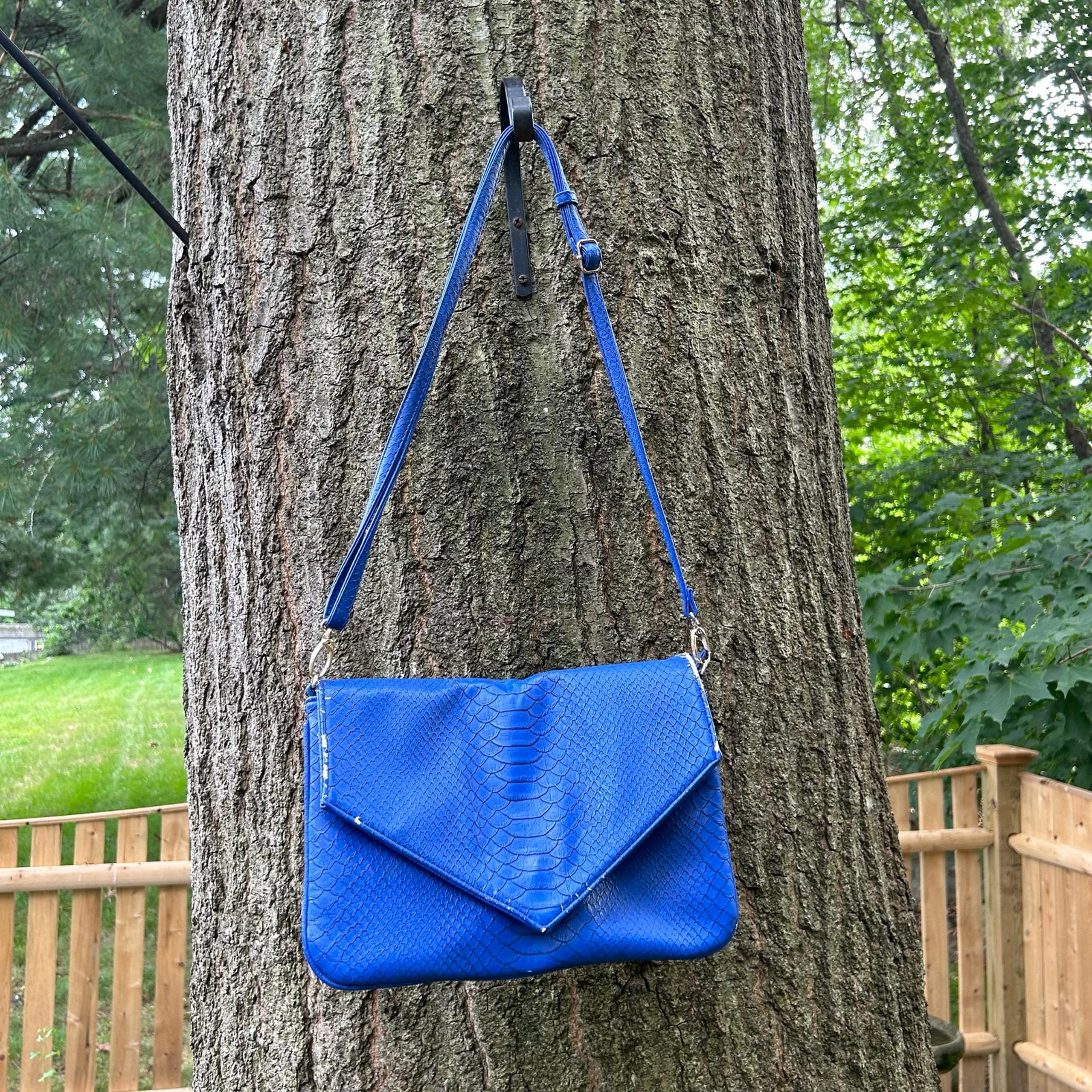 Urban Expressions Faux Animal Print Shoulder Bag