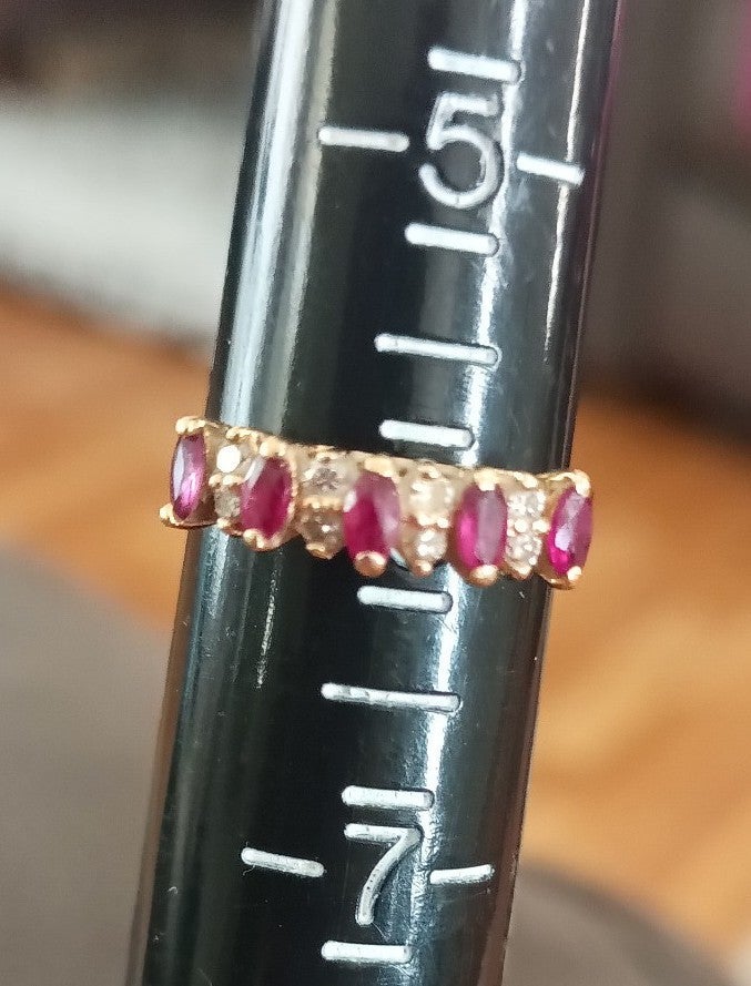 Vintage 14k Gold Diamond and Ruby ring