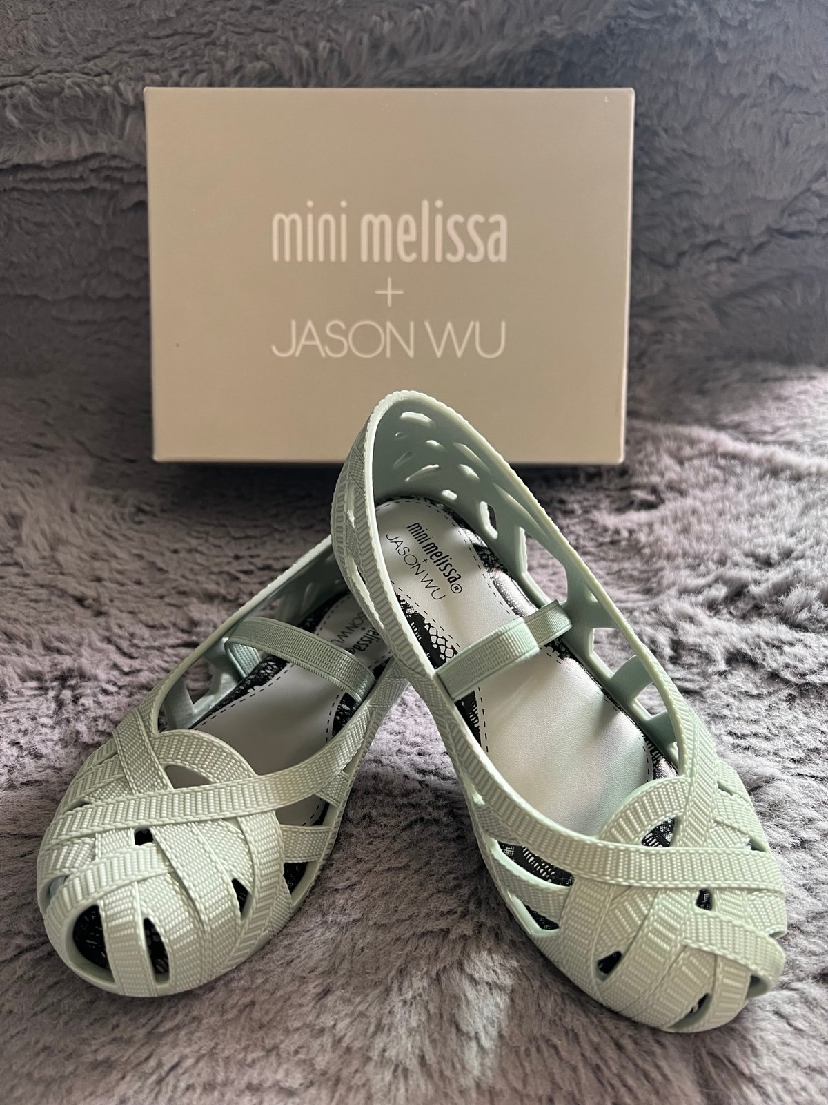 BRAND NEW Mini Melissa + Jason Wu Green Shoes 10