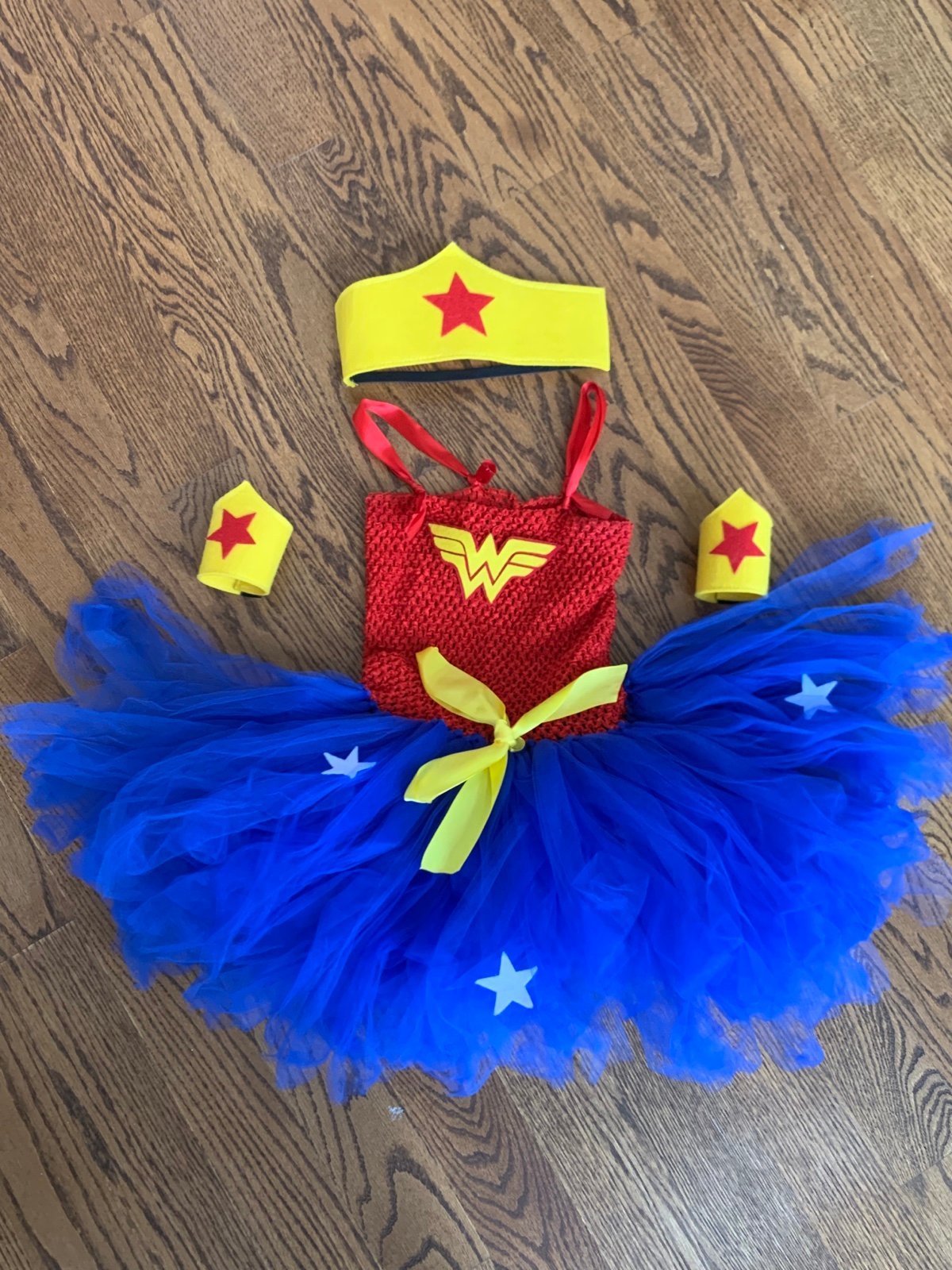 Girls Wonder Woman Tutu Dress Botique Costume (Large 10/12)