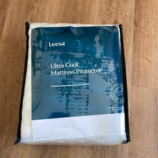 Leesa queen size mattress protector