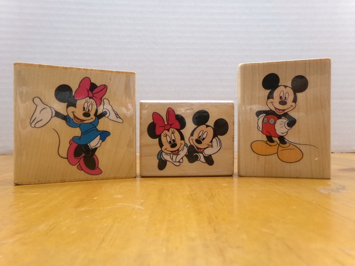 WOODEN RUBBER SET OF 3 WOOD BRAND NEW MICKEY & MINNIE MOUSE STAMPS NEVER USED