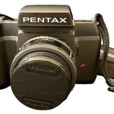 Pentax SMC Pentax F 50 mm fl 1.7 Camera w/ Tiffen Lens & Strap