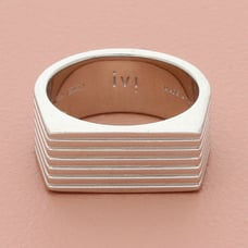 ivi los angeles sterling silver narrow aurelia signet ring size 4.5