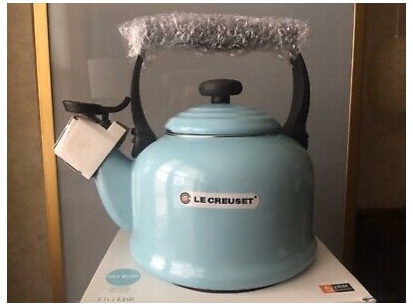 Le Creuset Classic Tea Kettle