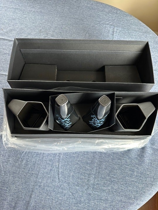Tesla CyberBeer (EMPTY) CyberStein Cyber Beer Set In Hand Sealed