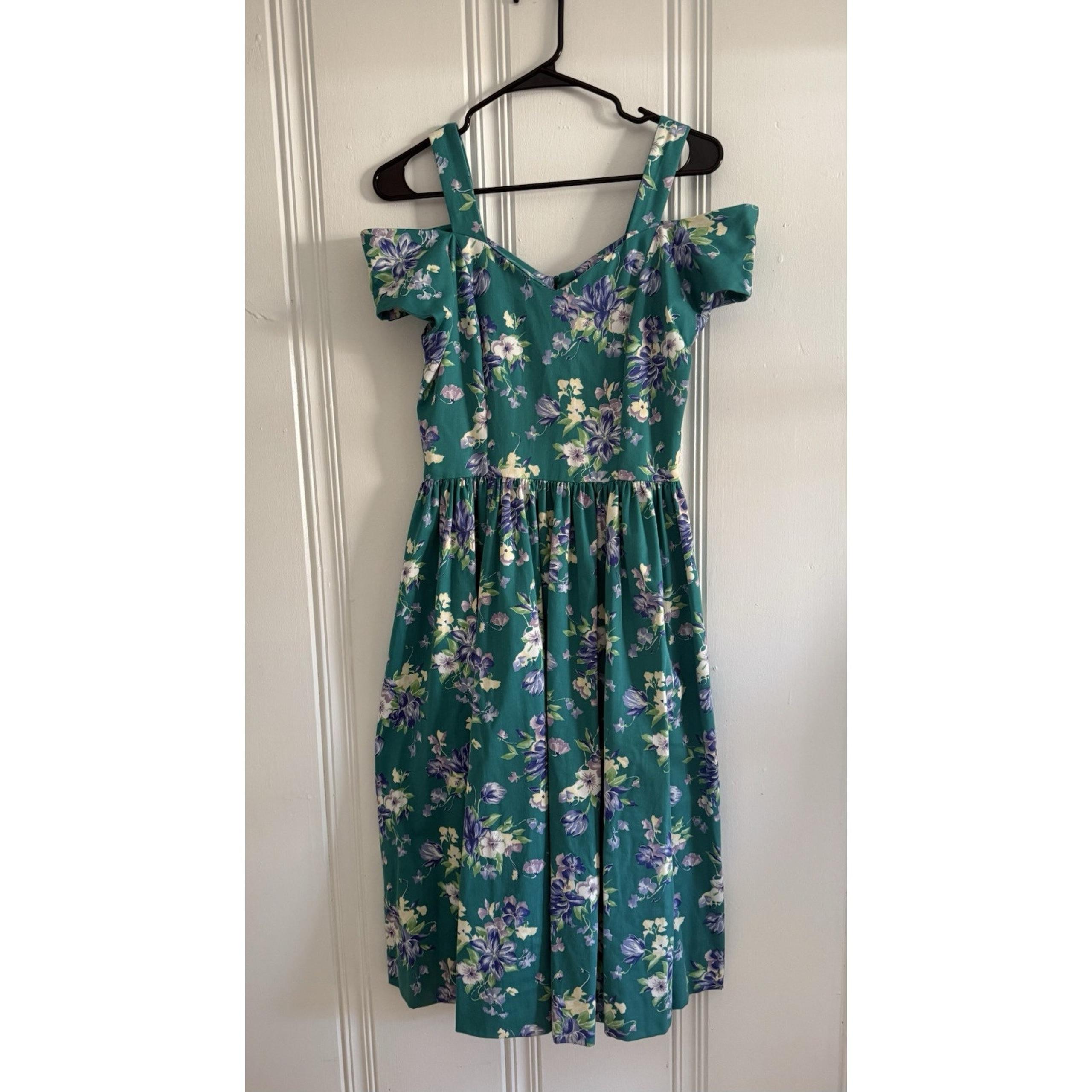 Vtg Laura Ashley Tea Dress Green Floral Cottagecore Exposed Shoulder Size 6 (4)