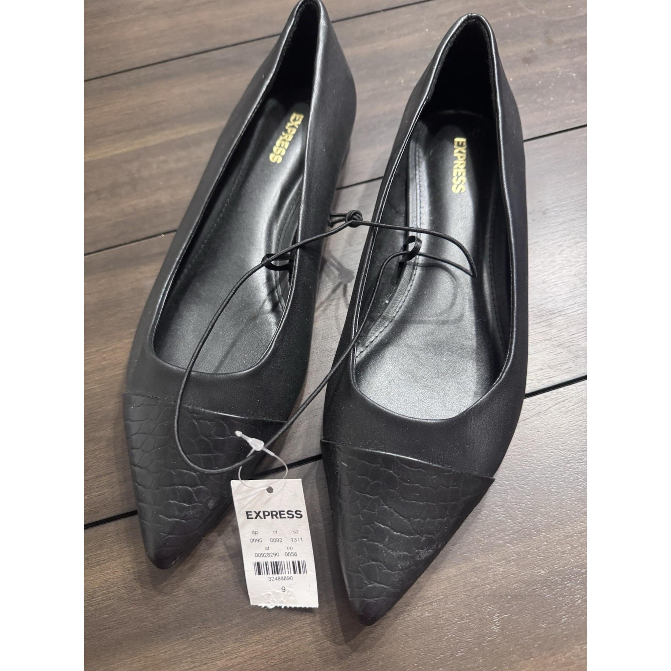 NWT! EXPRESS Size 9 Women's Black Ballet Flats Shoes