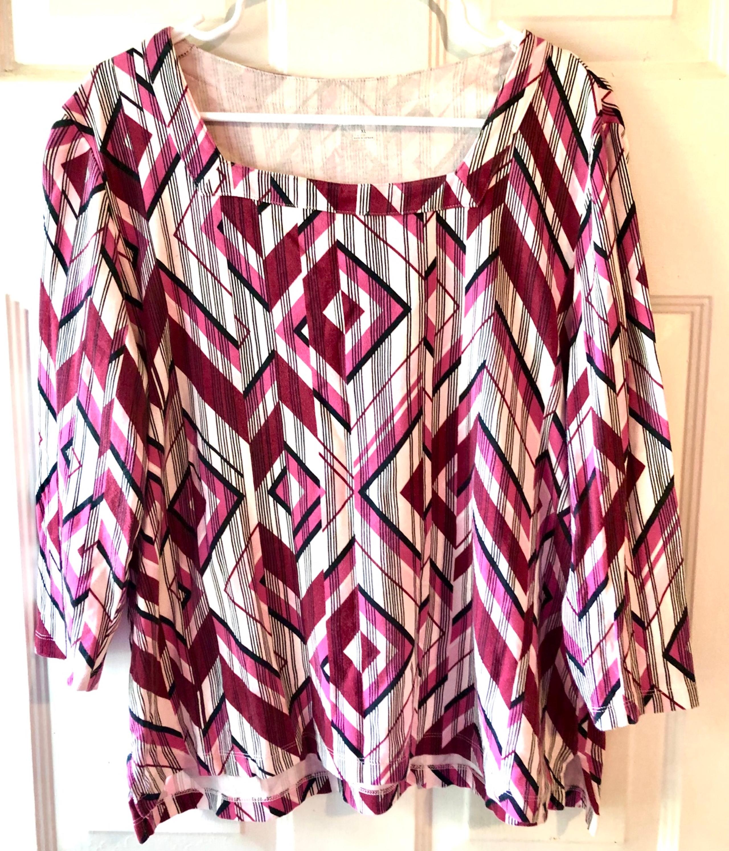 Kim Rogers Magenta Fuchsia Black White Geometric Triangle Line Print Knit Top XL
