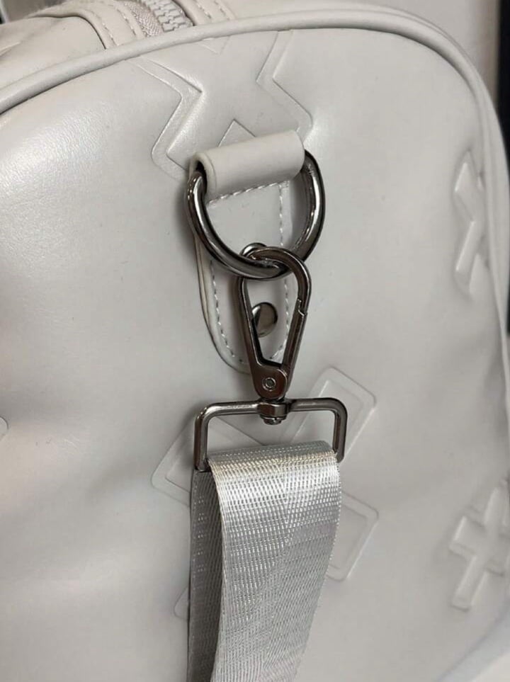Stylish duffle bags - detail
