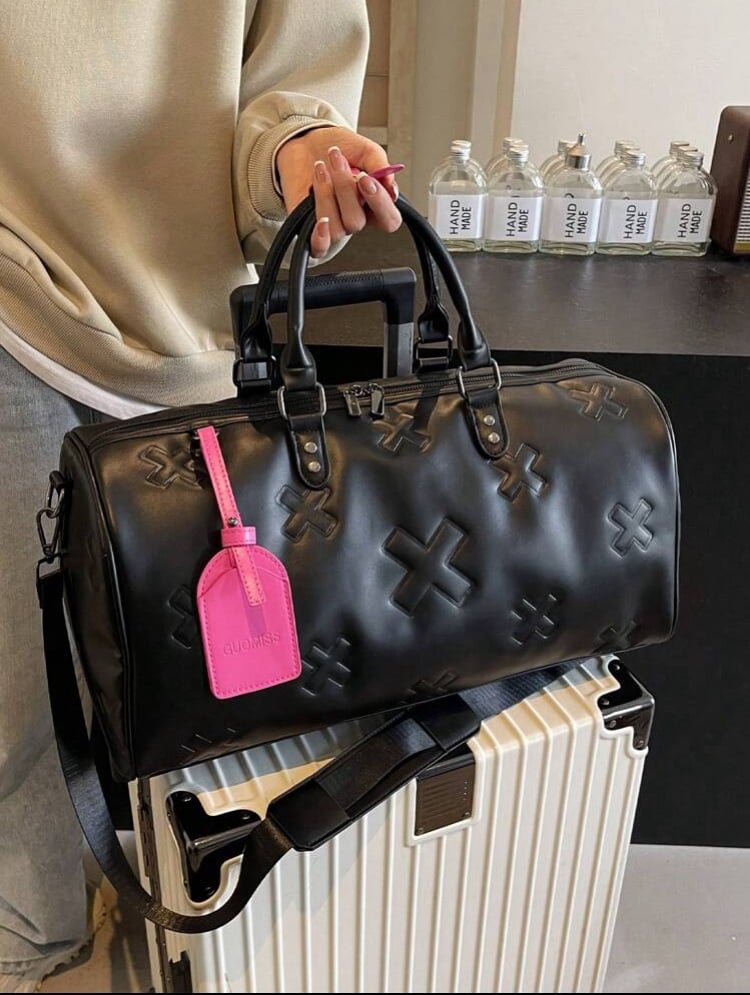 Stylish duffle bags - detail