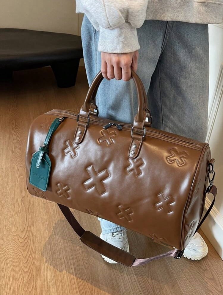 Stylish duffle bags - detail