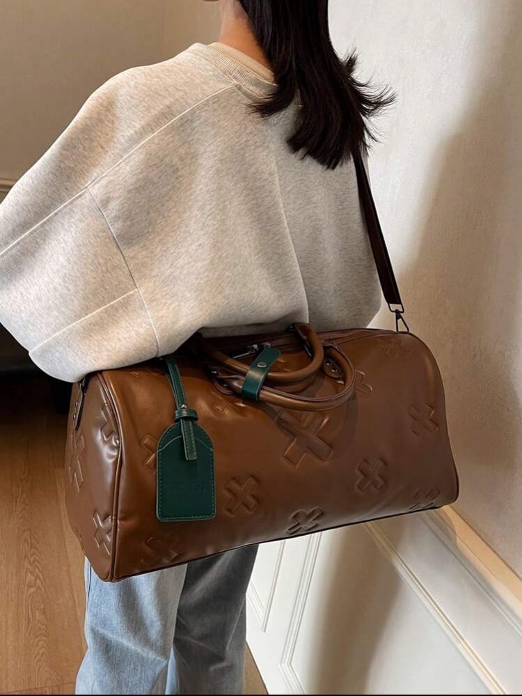Stylish duffle bags - detail