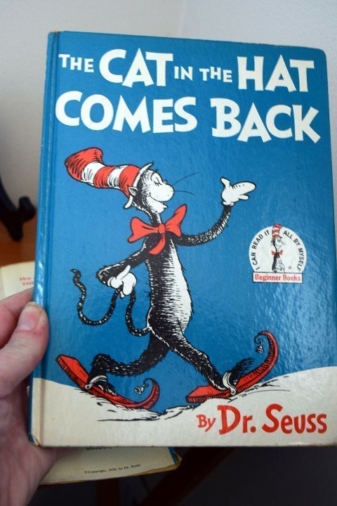 Dr. Seuss The Cat In The Hat Comes Back W/Dust Jacket/1st Edition