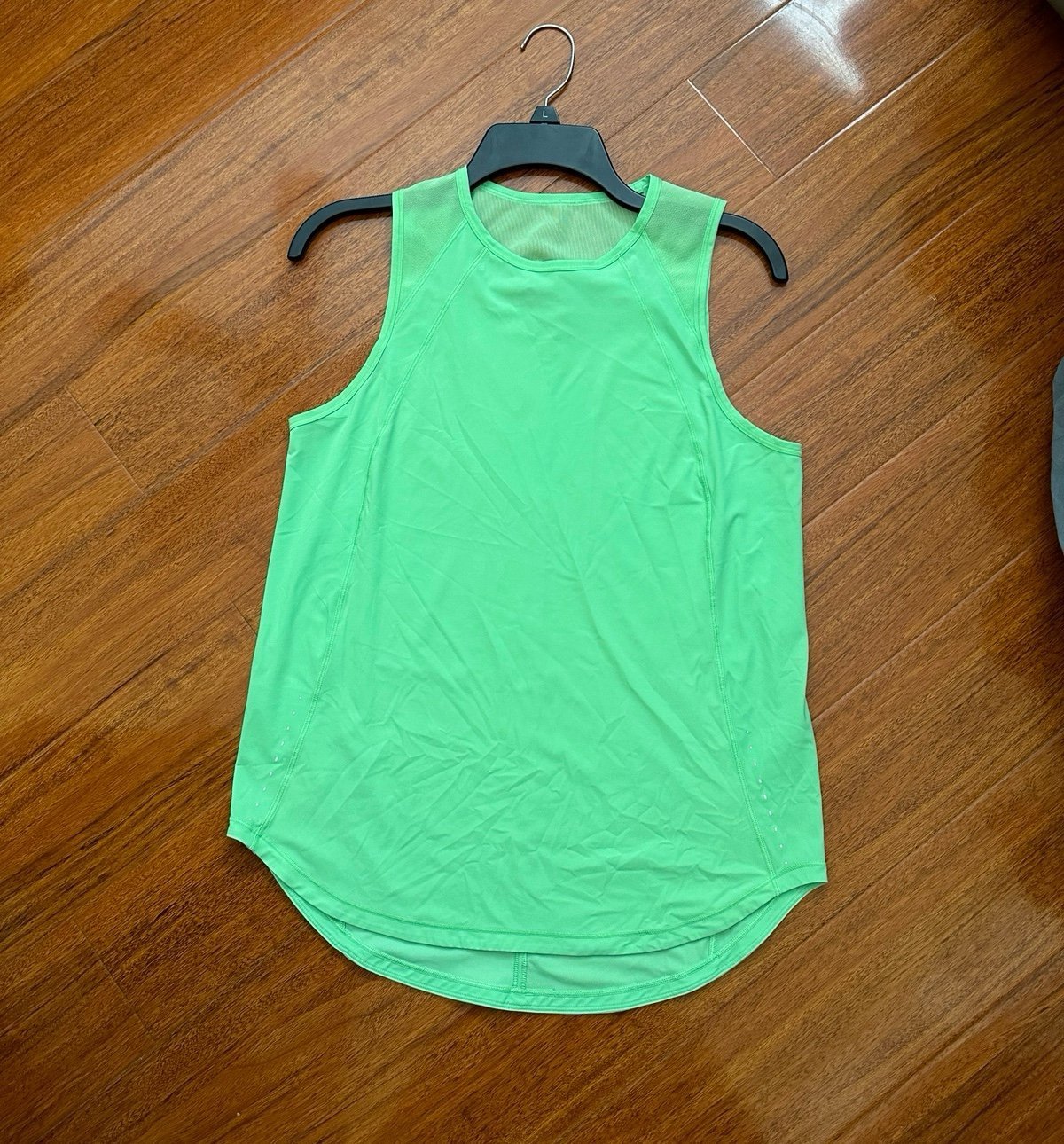 Lululemon Scuplt Tank Top Back Vent green 6