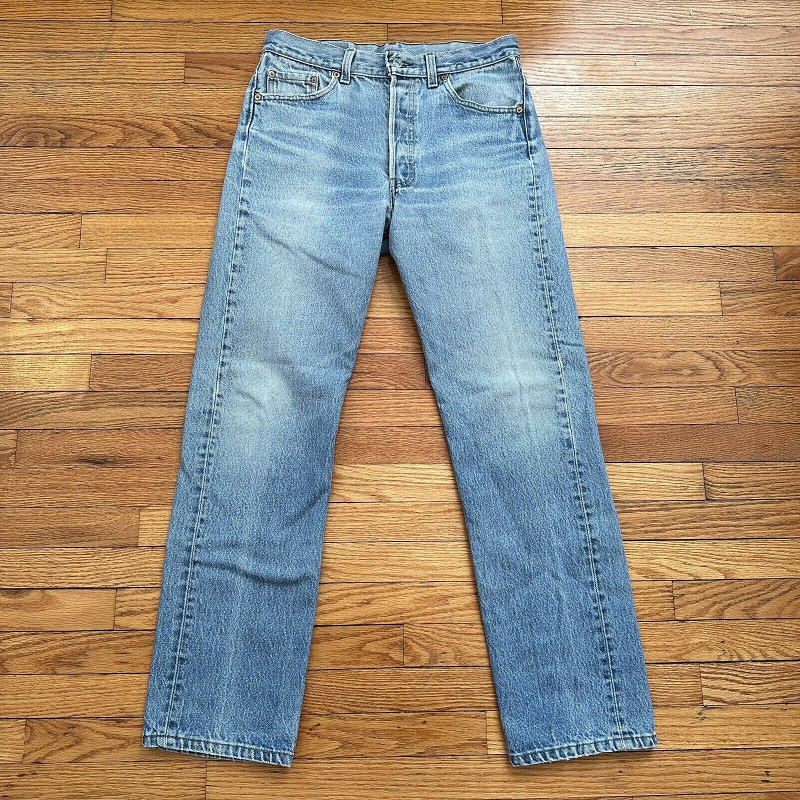 Vintage Levi’s 501 Blue Denim Jeans Size 31x33 Made In USA