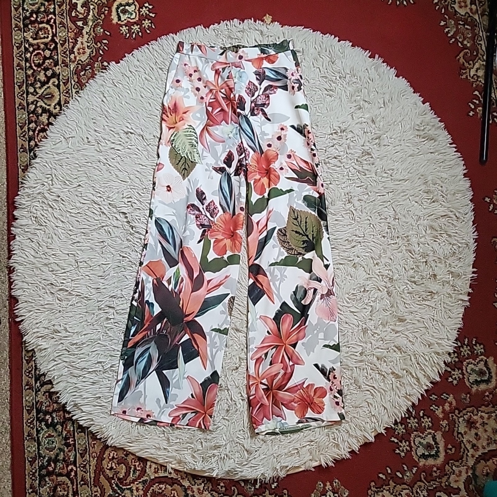 Romeo + Juliet Couture Floral Pants Tropical Resort White Green Red Pink Size M