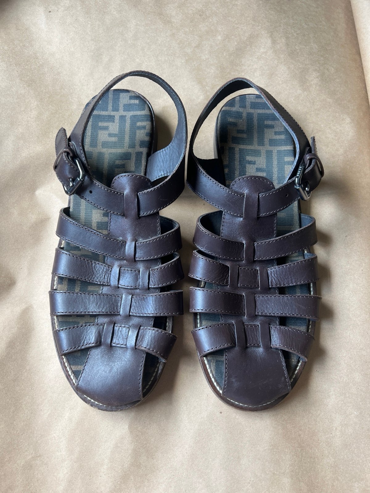 FENDI Mens Leather Sandal