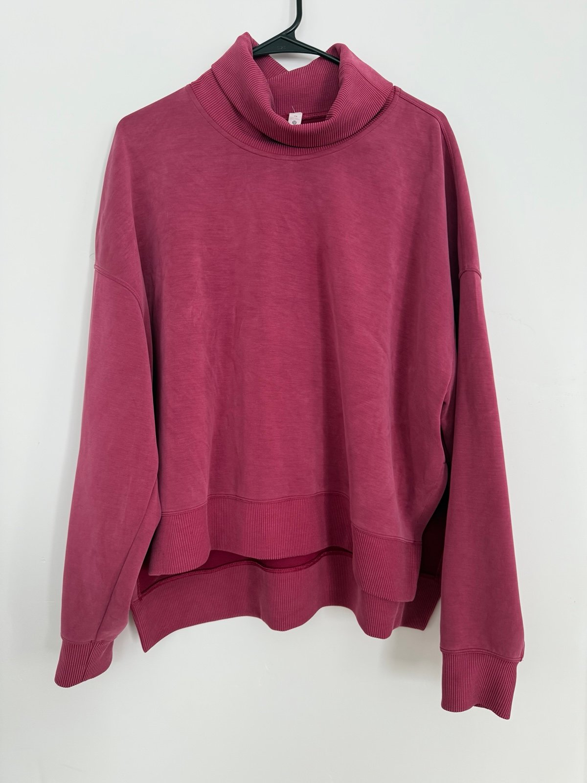 Lululemon Softstreme Turtleneck Pullover size 14