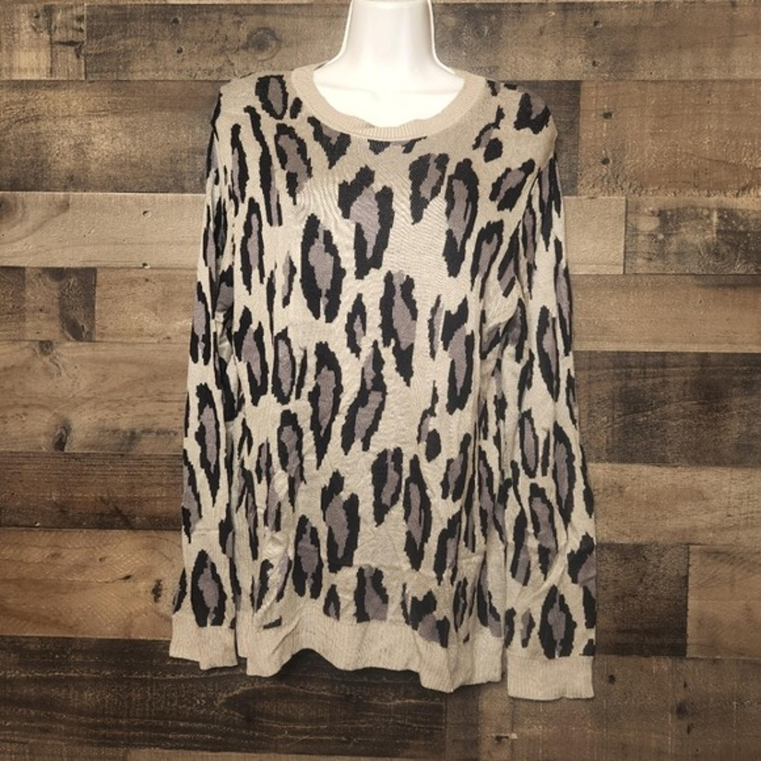 New Workshop Republic Clothing Leopard Animal Print Sweater, Crew Neck, size L