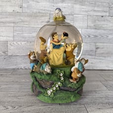 Disney Snow white Seven Dwarfs Snow Water Globe Musical 8 Playful Melody Vtg