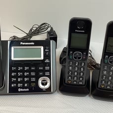 Set of 3 Cordless Panasonic Phones Model KX-TGF370 S/N 6CBXC245624 With Charging