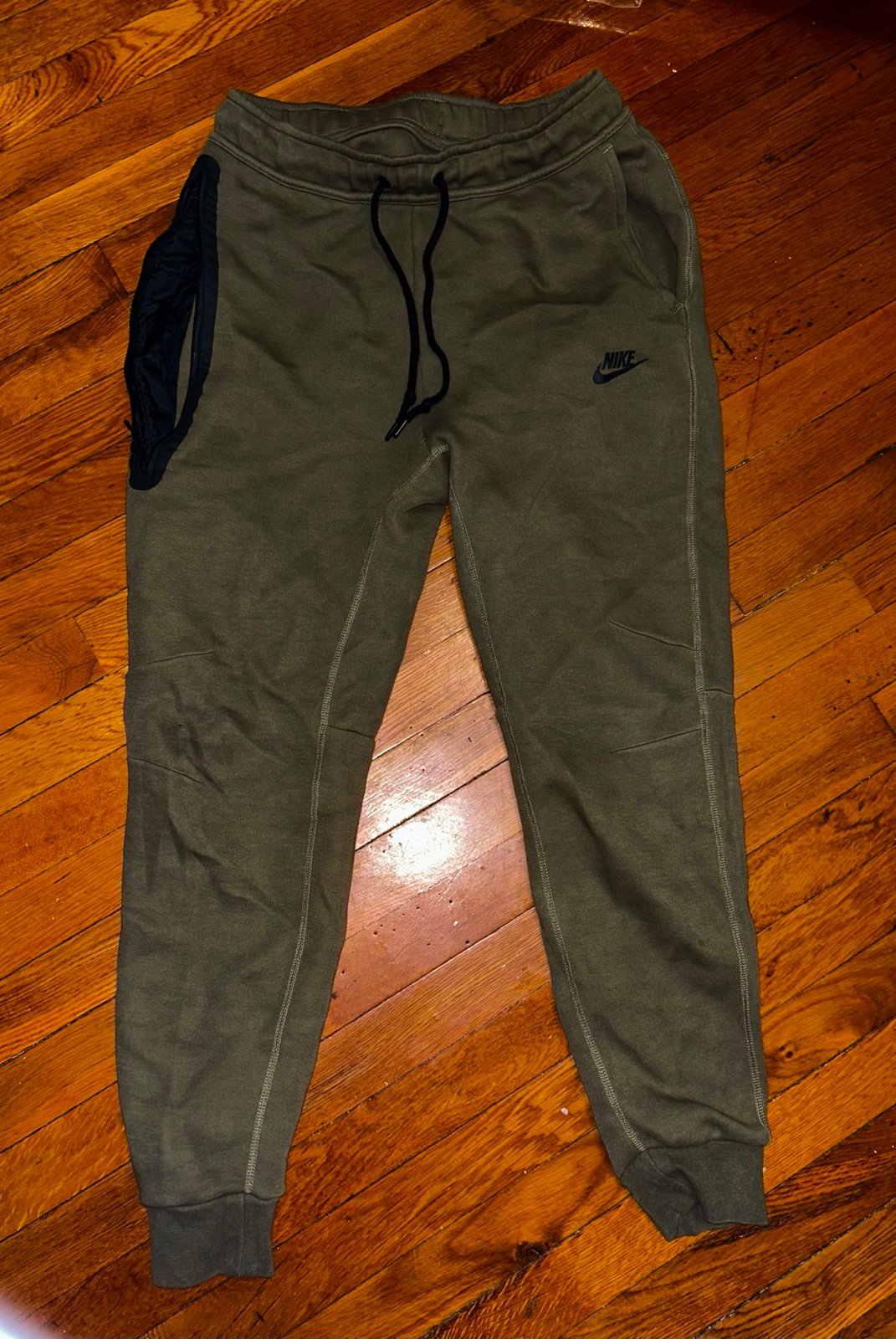 Nike tech fleece pants