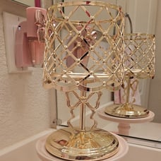 Bath and body works bow candle holder