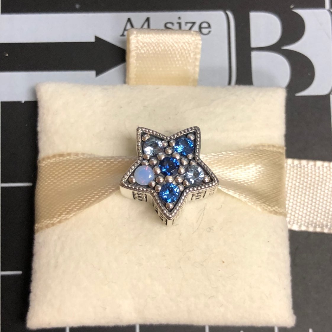 PANDORA authentic Shimmer Glass Murano