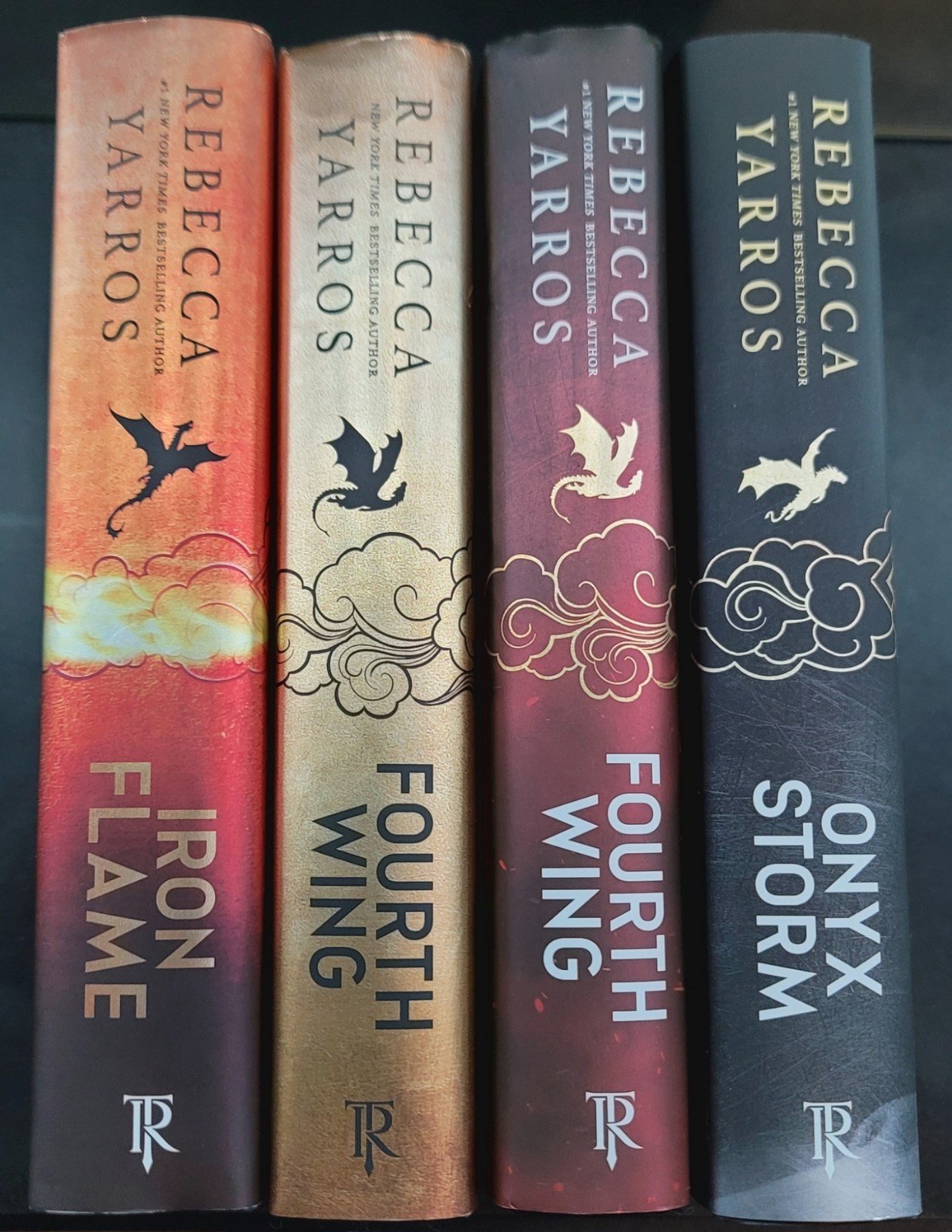 Fourth Wing/Fourth Wing Holiday Edition/Iron Flame/Onyx Storm Deluxe bundle