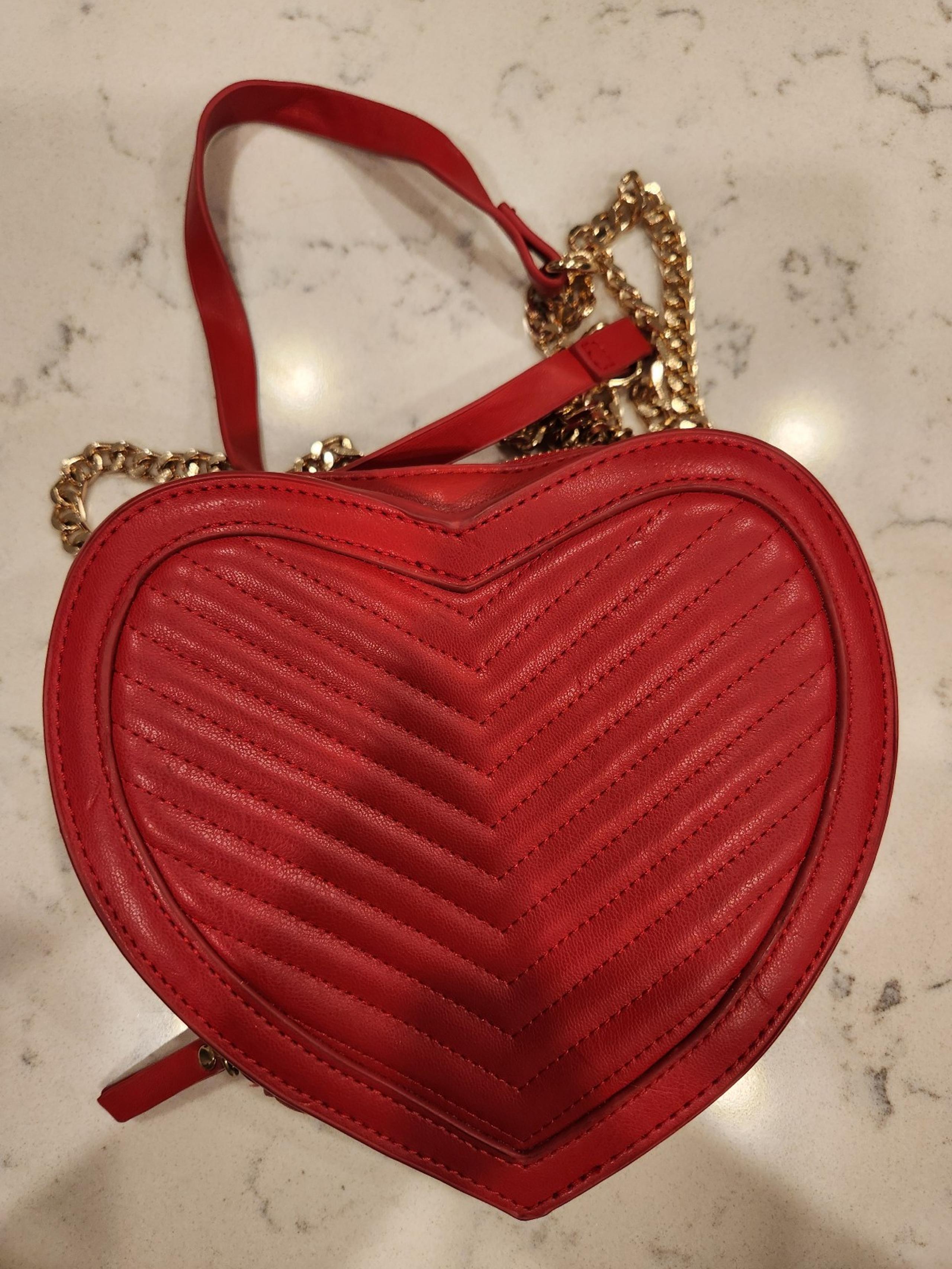 Forever 21 Red Heart Crossbody Bag (P01539)