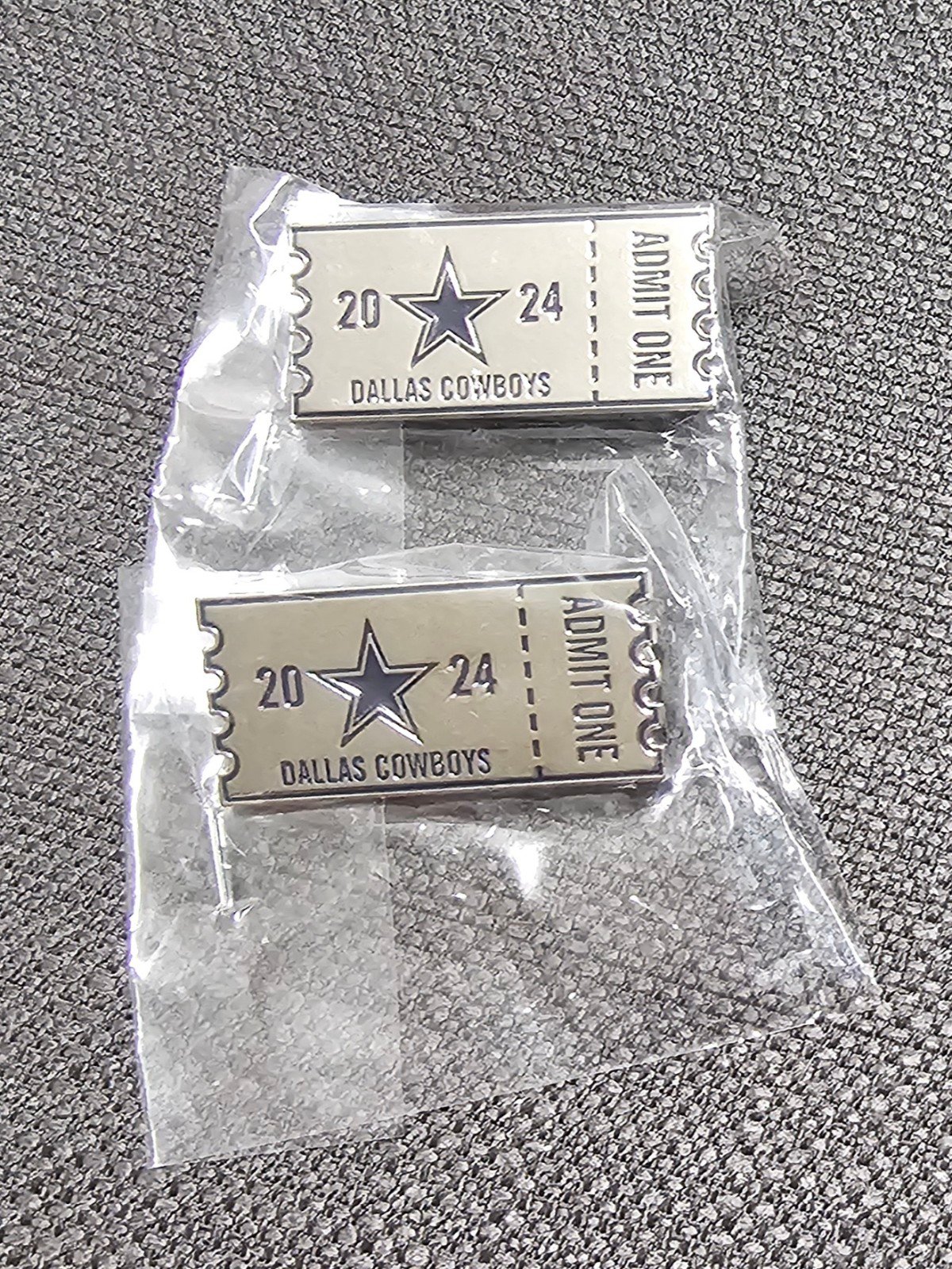 Dallas Cowboys collector's tie/lapel pins (2pack)