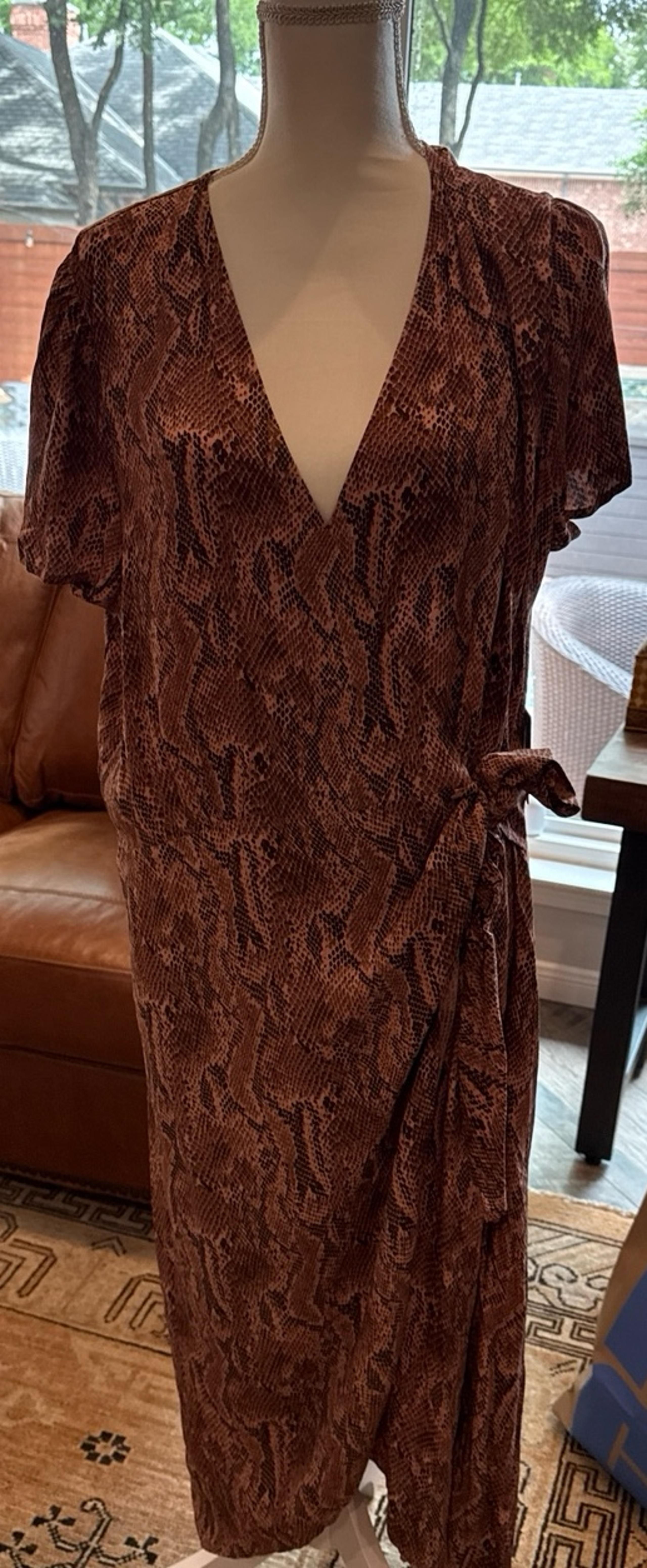 Dress Wraparound