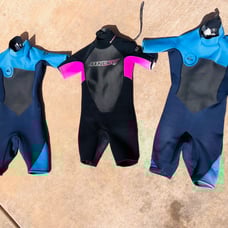 Kids size 10 spring wetsuit Quiksilver O’Neil- picking one