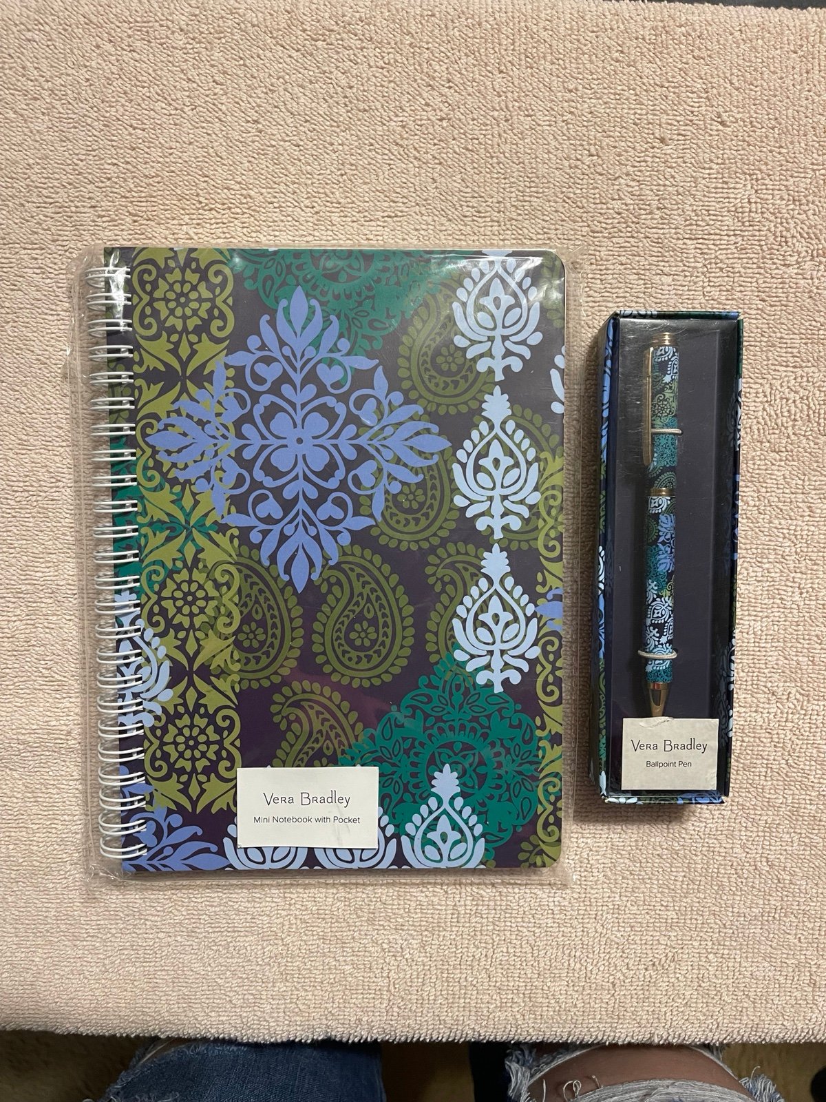 Vera Bradley Caribbean Sea Mini Notebook/ Pen set NWT